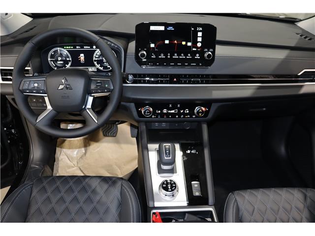 2025 Mitsubishi Outlander PHEV GT (Stk: P25930) in Edmonton - Image 14 of 29 2025 Mitsubishi Outlander PHEV GT (Stk: P25930) in Edmonton - Image 14 of 29