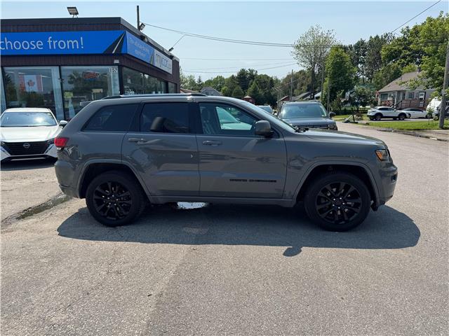 2021 Jeep Grand Cherokee Laredo (Stk: 250821) in Ottawa - Image 2 of 20