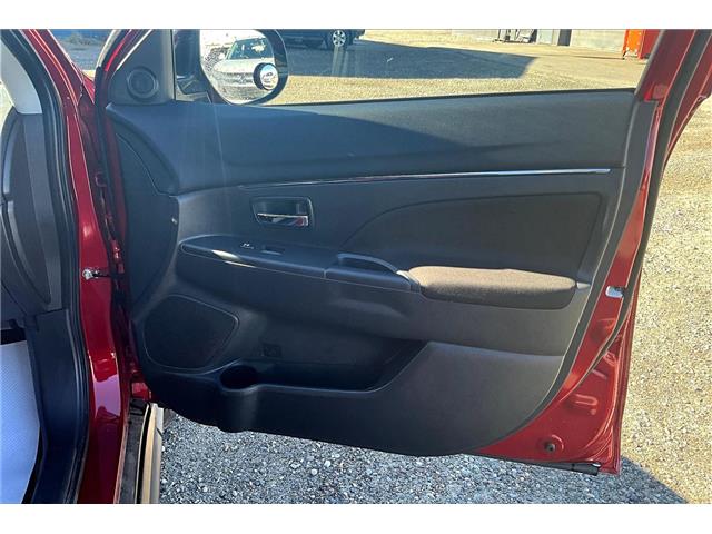 2024 Mitsubishi RVR SE (Stk: 25X2001A) in Cranbrook - Image 18 of 30