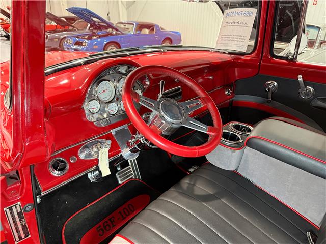 1956 Ford F100 Resto-Mod Truck (Stk: U15748) in Watford - Image 24 of 41