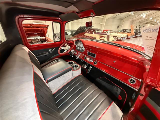 1956 Ford F100 Resto-Mod Truck (Stk: U15748) in Watford - Image 27 of 41