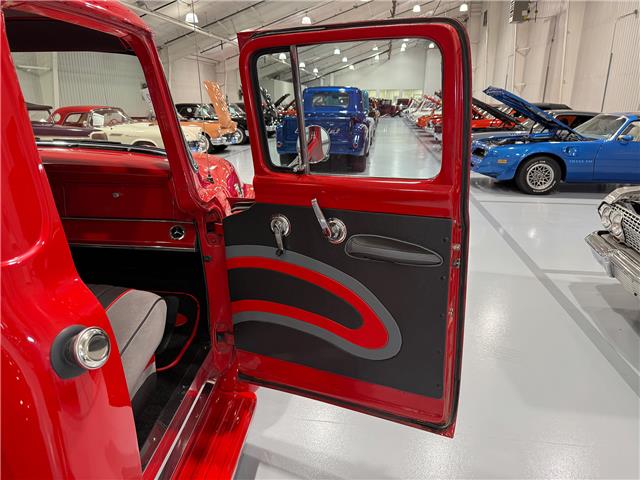1956 Ford F100 Resto-Mod Truck (Stk: U15748) in Watford - Image 28 of 41