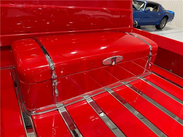 1956 Ford F100 Resto-Mod Truck (Stk: U15748) in Watford - Image 13 of 41