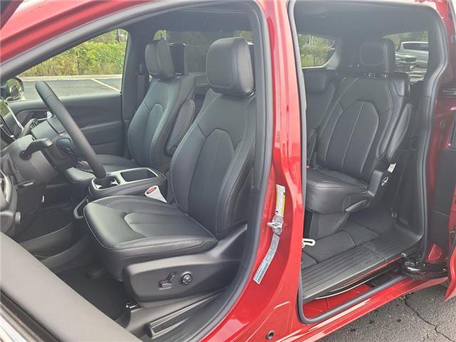 2026 Chrysler Pacifica Select (Stk: 260052) in Windsor - Image 13 of 26