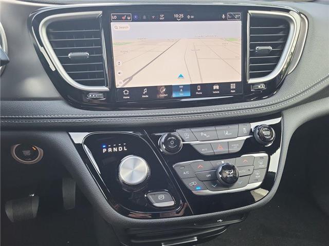2026 Chrysler Pacifica Select (Stk: 260052) in Windsor - Image 17 of 26