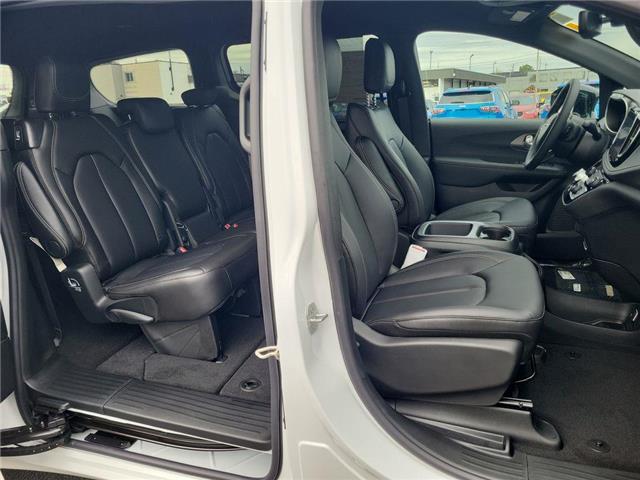 2026 Chrysler Pacifica Select (Stk: 260051) in Windsor - Image 20 of 24