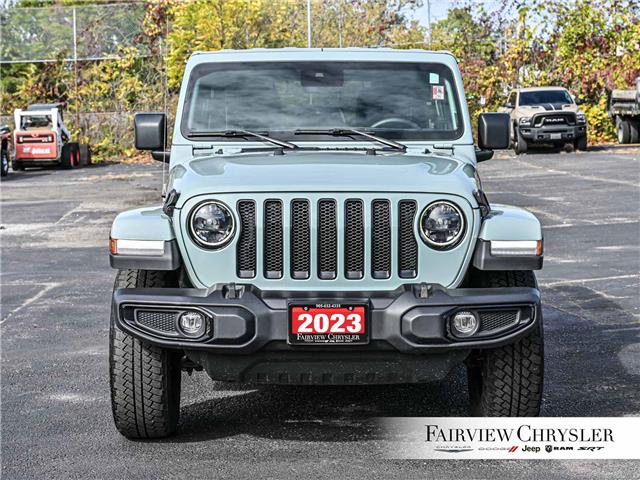 2023 Jeep Wrangler Sahara (Stk: U21368) in Burlington - Image 2 of 32