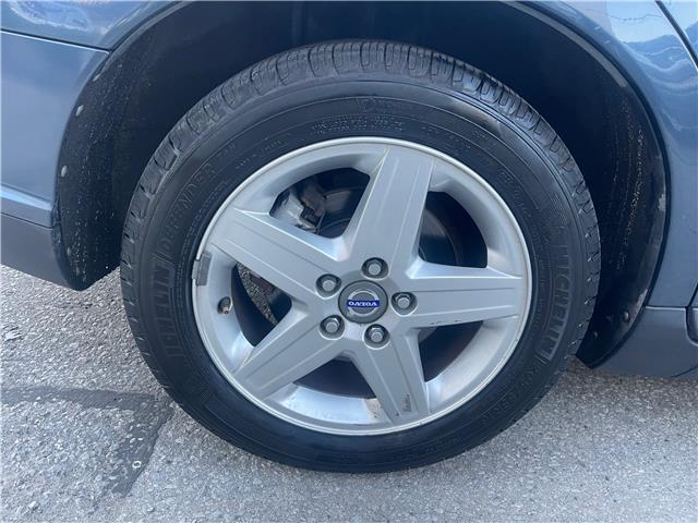 2010 Volvo S40 2.4i (Stk: V504391) in Scarborough - Image 4 of 18