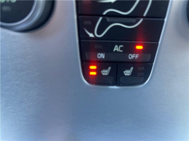 2010 Volvo S40 2.4i (Stk: V504391) in Scarborough - Image 17 of 18