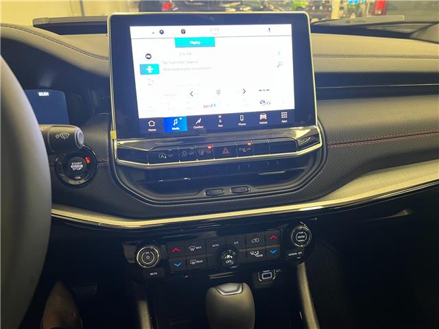 2026 Jeep Compass Trailhawk (Stk: T153205) in Courtenay - Image 14 of 16