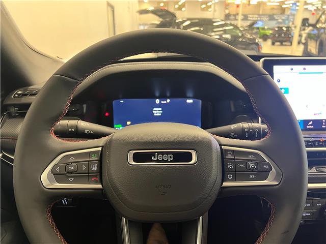 2026 Jeep Compass Trailhawk (Stk: T153205) in Courtenay - Image 13 of 16