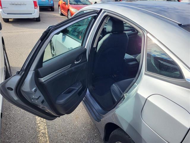 2018 Honda Civic Touring (Stk: S0253A) in Barrie - Image 20 of 49