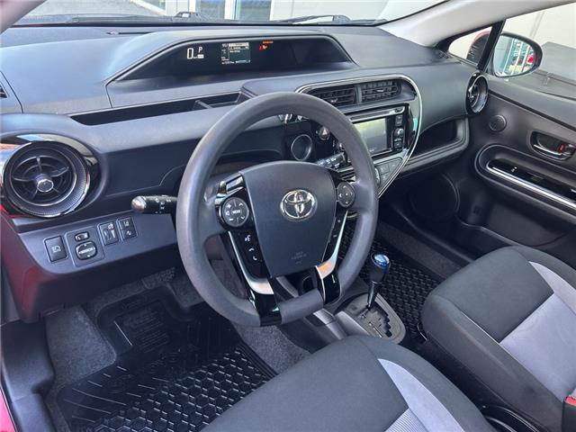 2018 Toyota Prius C  (Stk: P4887) in Surrey - Image 8 of 15