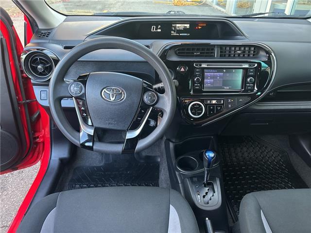 2018 Toyota Prius C  (Stk: P4887) in Surrey - Image 10 of 15
