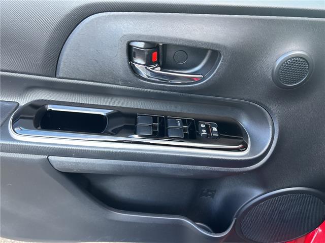 2018 Toyota Prius C  (Stk: P4887) in Surrey - Image 13 of 15