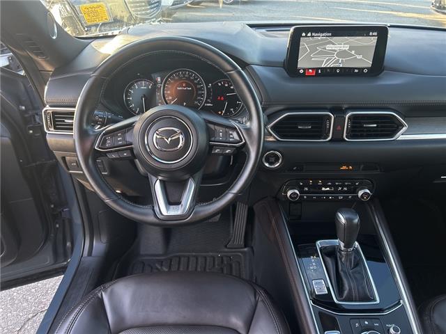 2021 Mazda CX-5 Signature (Stk: P4888) in Surrey - Image 10 of 15