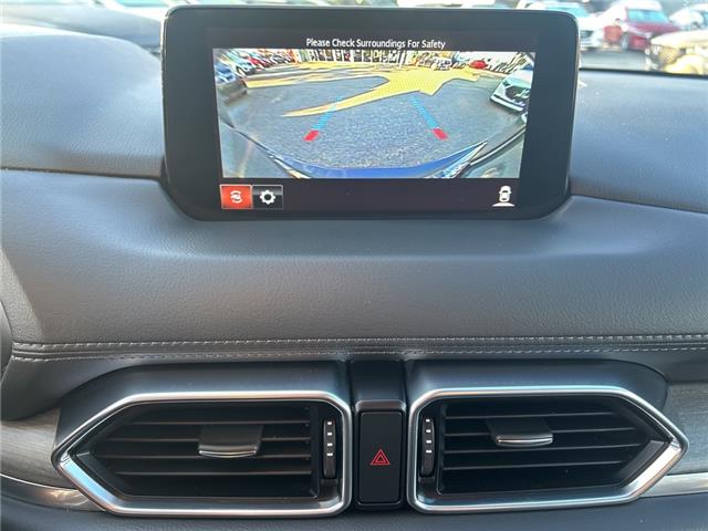 2021 Mazda CX-5 Signature (Stk: P4888) in Surrey - Image 13 of 15