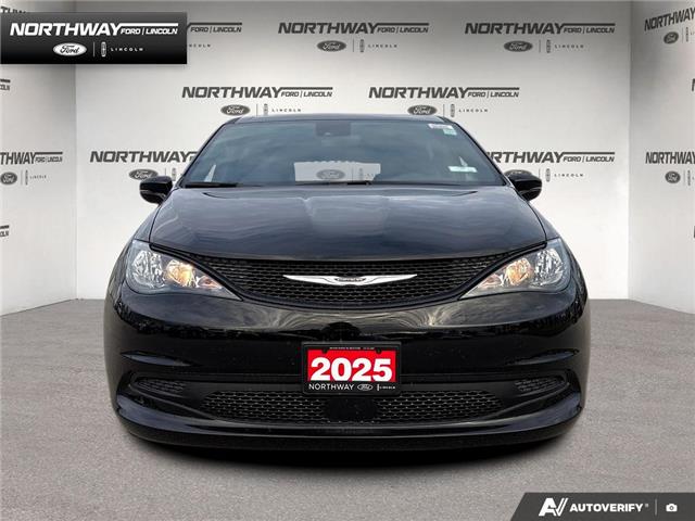 2025 Chrysler Grand Caravan SXT (Stk: P11694) in Brantford - Image 2 of 22 2025 Chrysler Grand Caravan SXT (Stk: P11694) in Brantford - Image 2 of 22