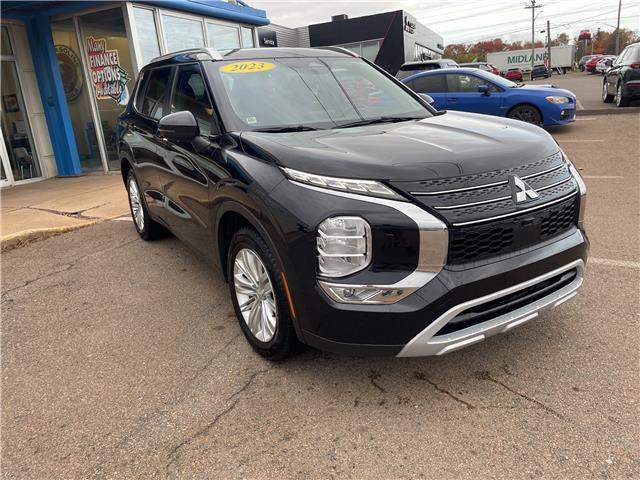 2023 Mitsubishi Outlander SE in Charlottetown - Image 5 of 20