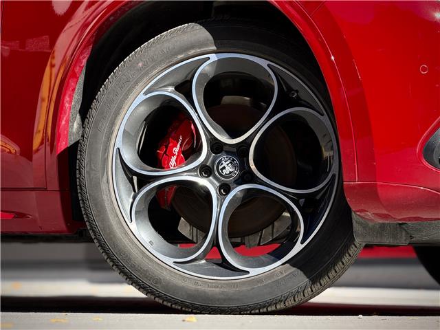 2023 Alfa Romeo Stelvio ti (Stk: 383U) in Toronto - Image 7 of 30