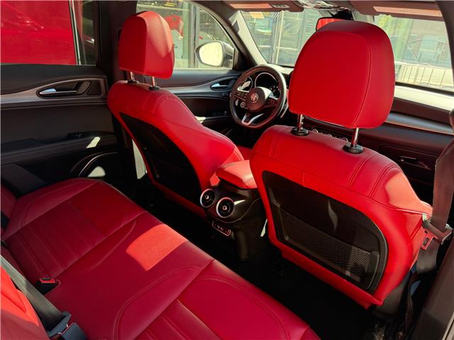 2023 Alfa Romeo Stelvio ti (Stk: 383U) in Toronto - Image 24 of 30