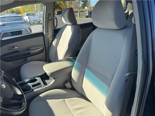 2020 Kia Sedona LX (Stk: 26115A) in Cornwall - Image 3 of 25