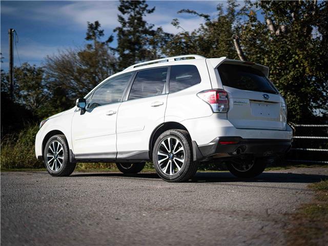 2017 Subaru Forester 2.0XT Limited (Stk: 29320C) in Surrey - Image 4 of 28 2017 Subaru Forester 2.0XT Limited (Stk: 29320C) in Surrey - Image 4 of 28