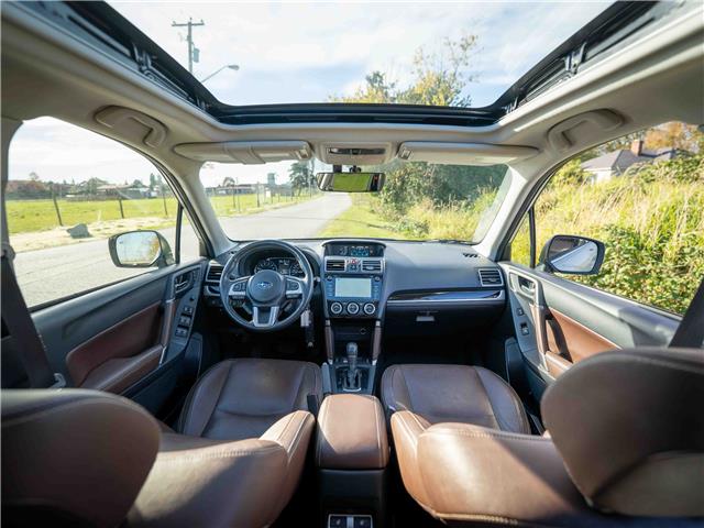 2017 Subaru Forester 2.0XT Limited (Stk: 29320C) in Surrey - Image 12 of 28 2017 Subaru Forester 2.0XT Limited (Stk: 29320C) in Surrey - Image 12 of 28