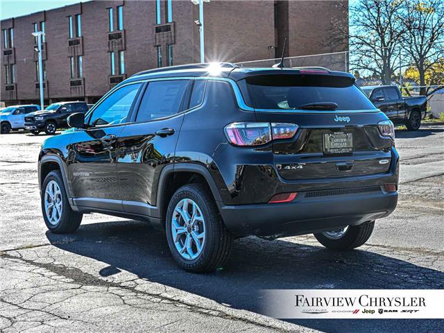 2026 Jeep Compass North (Stk: TT2474) in Burlington - Image 4 of 32
