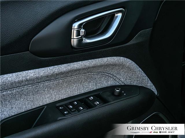 2026 Jeep Compass North (Stk: N26013) in Grimsby - Image 17 of 33