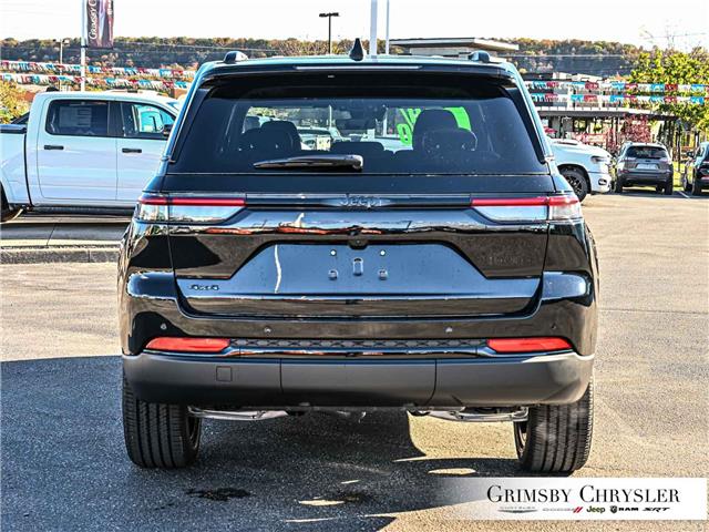 2025 Jeep Grand Cherokee Laredo (Stk: N25196) in Grimsby - Image 5 of 32