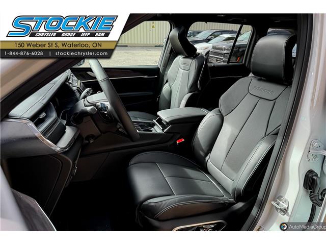2025 Jeep Grand Cherokee Overland (Stk: 46004) in Waterloo - Image 5 of 23