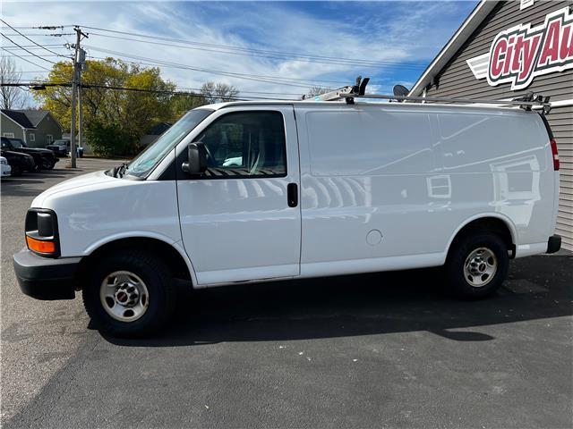 2016 GMC Savana 2500 1WT (Stk: -) in Sussex - Image 2 of 11