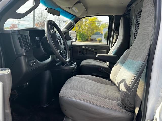 2016 GMC Savana 2500 1WT (Stk: -) in Sussex - Image 8 of 11