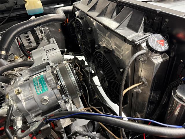 1975 Chevrolet C10 CUSTOM (Stk: 143062) in Watford - Image 27 of 42