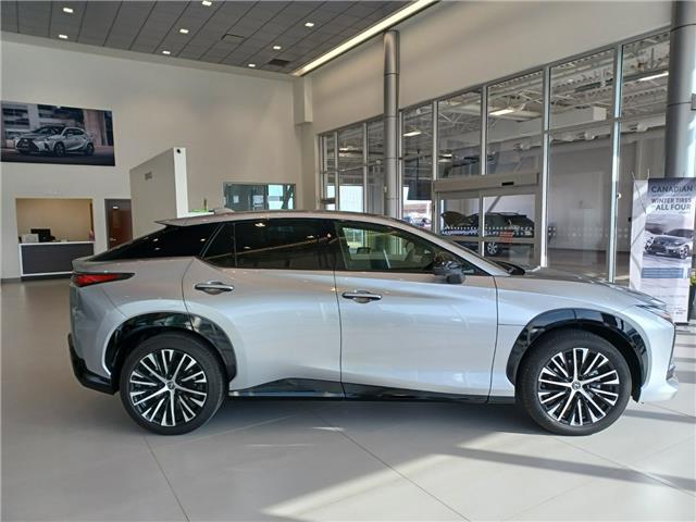 2025 Lexus RZ 450e Base (Stk: 259187) in Regina - Image 4 of 9