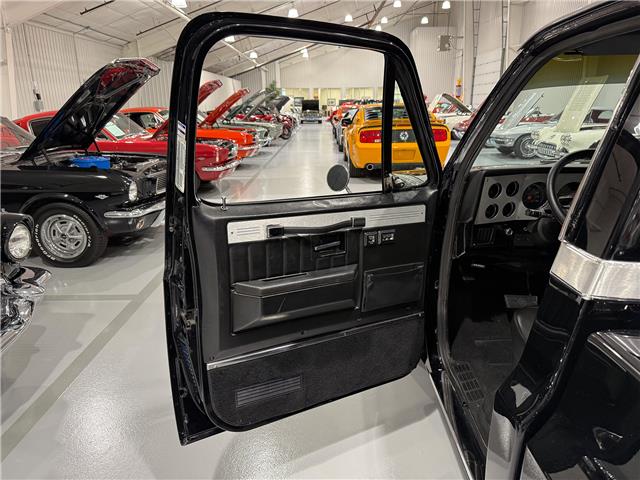 1985 Chevrolet C10 Resto-Mod  (Stk: 728760) in Watford - Image 20 of 32