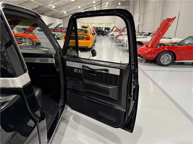 1985 Chevrolet C10 Resto-Mod  (Stk: 728760) in Watford - Image 23 of 32