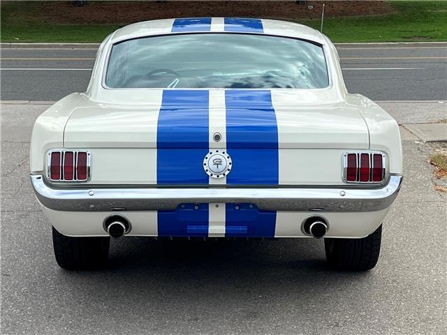 1965 Ford Mustang Fastback (Stk: Z1965MUSTANG) in Toronto - Image 7 of 34
