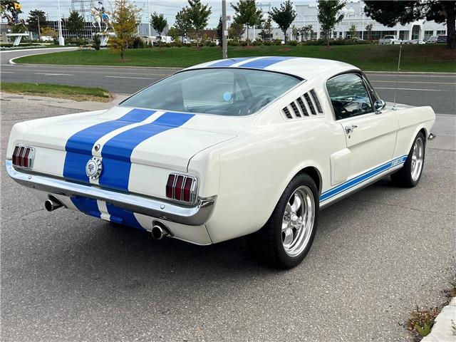 1965 Ford Mustang Fastback (Stk: Z1965MUSTANG) in Toronto - Image 8 of 34