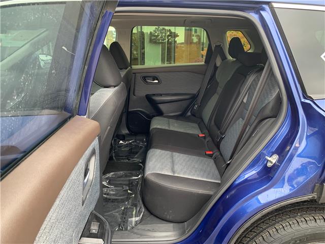 2023 Nissan Rogue SV Moonroof (Stk: 32685AZ) in Thunder Bay - Image 9 of 12