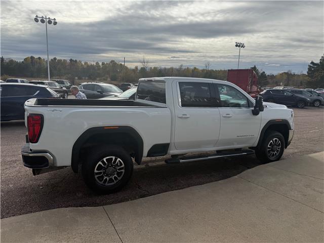 2022 GMC Sierra 2500HD SLE (Stk: 24621) in Pembroke - Image 10 of 27