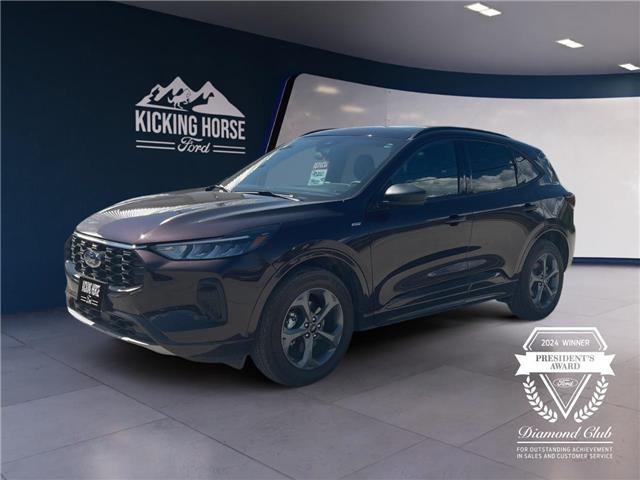 2023 Ford Escape ST-Line (Stk: 10552) in Golden - Image 1 of 16