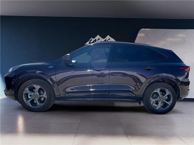 2023 Ford Escape ST-Line (Stk: 10552) in Golden - Image 8 of 16