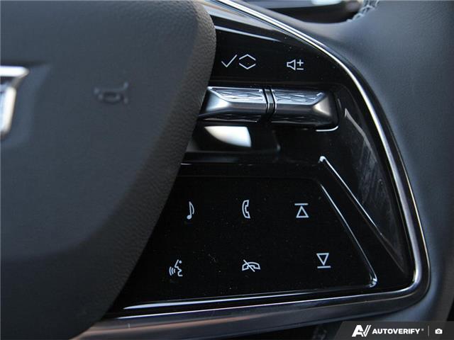 2025 Cadillac LYRIQ Sport (Stk: 172185) in London - Image 18 of 27