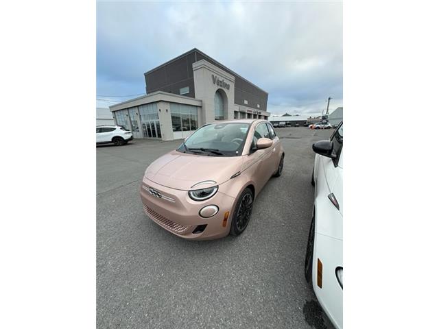 2025 Fiat 500e Base in Matane - Image 2 of 5