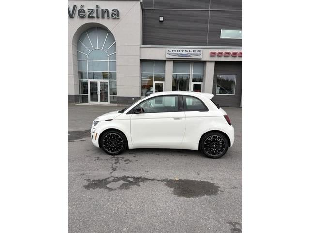 2025 Fiat 500e Base in Matane - Image 7 of 21