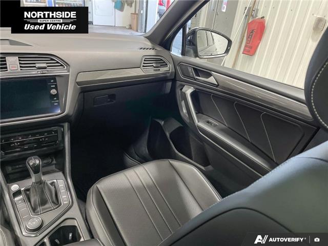 2022 Volkswagen Tiguan Comfortline R-Line Black Edition (Stk: TA25079A) in Sault Ste. Marie - Image 21 of 28