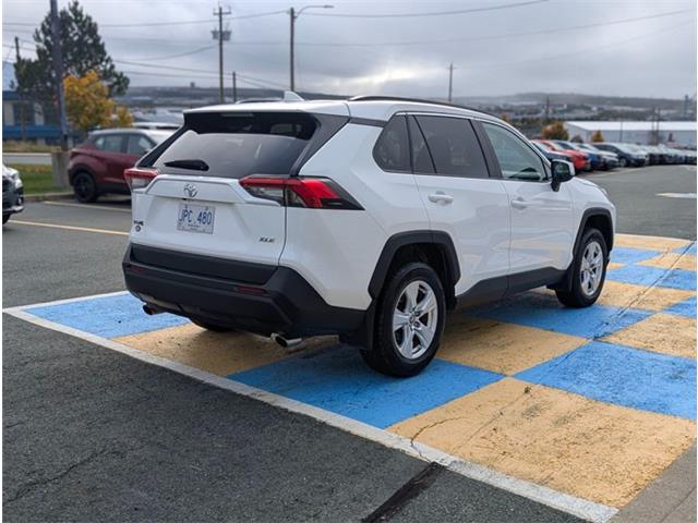 2021 Toyota RAV4 XLE (Stk: LP8434) in Mount Pearl - Image 4 of 19