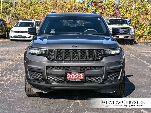 2023 Jeep Grand Cherokee L Laredo (Stk: U21351) in Burlington - Image 2 of 31